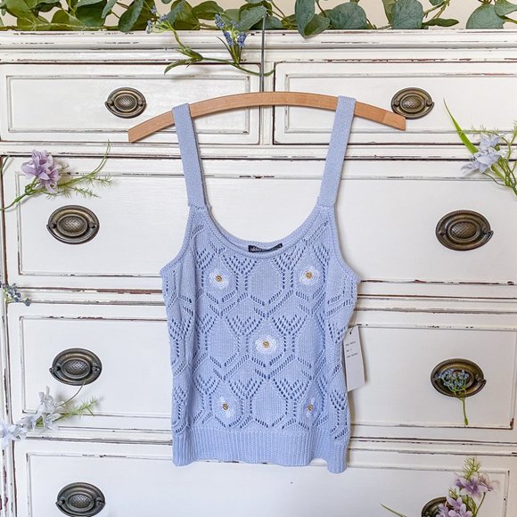 nikka k Tops - Nikka K Pastel Blue Daisy Flower Knit Sweater Tank Top